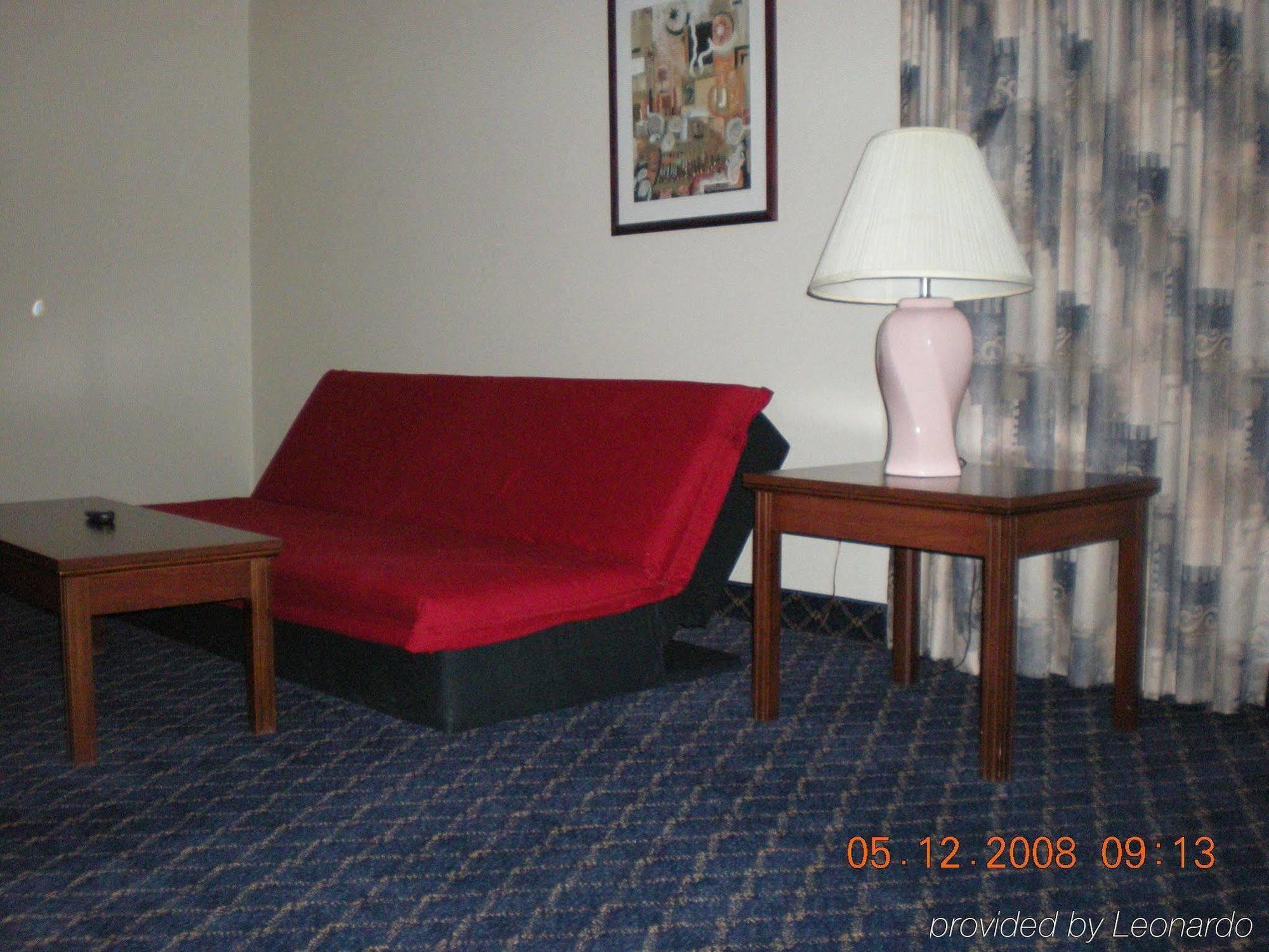 Regency Inn & Suites West Springfield Exterior foto