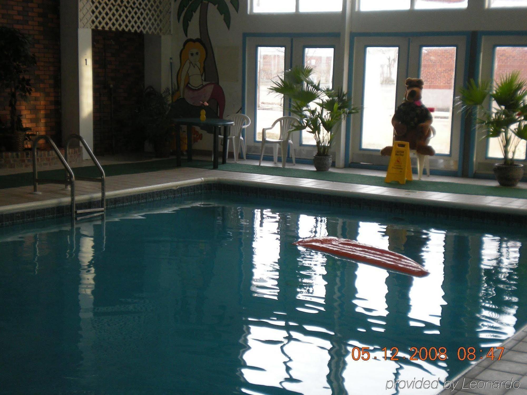 Regency Inn & Suites West Springfield Einrichtungen foto